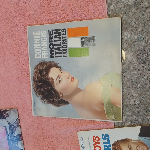Connie Francis (3) Vintage record albums - Picture 3 of 4